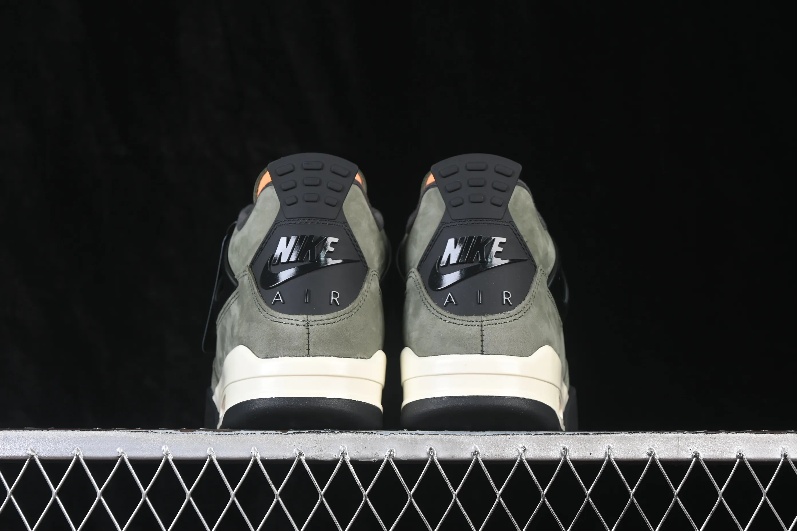All categories Air Jordan Jordan series basketball shoes Air Jordan 4 LJR version Undefeated x Air Jordan 4 OG AJ4 Joe 4 olive green suede IB1519-200